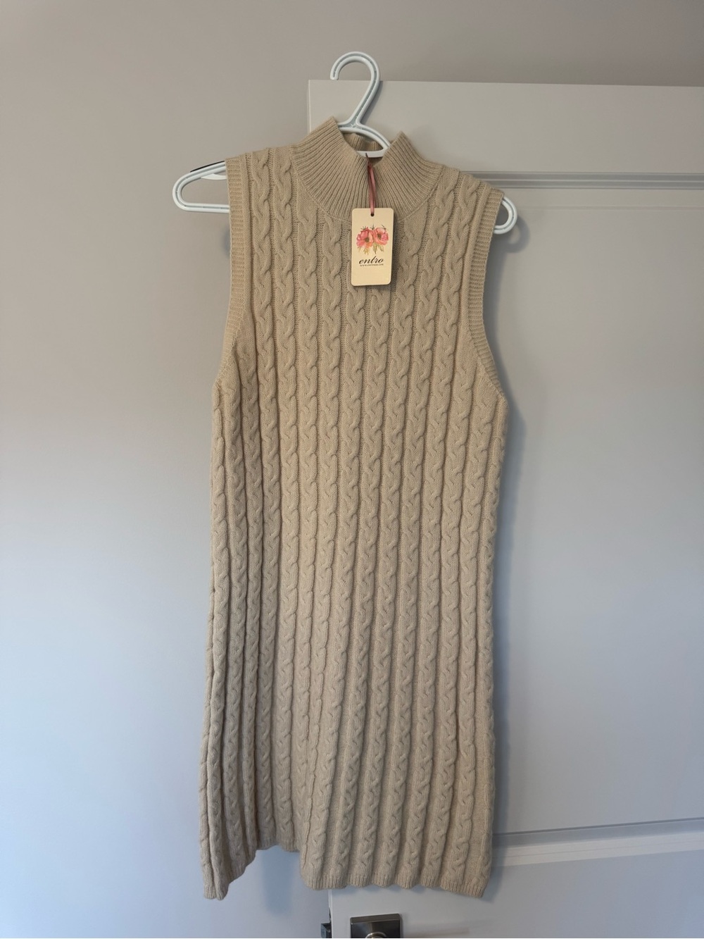 NWT Entro Sleeveless Cable Knit Sweater Dress - Cream